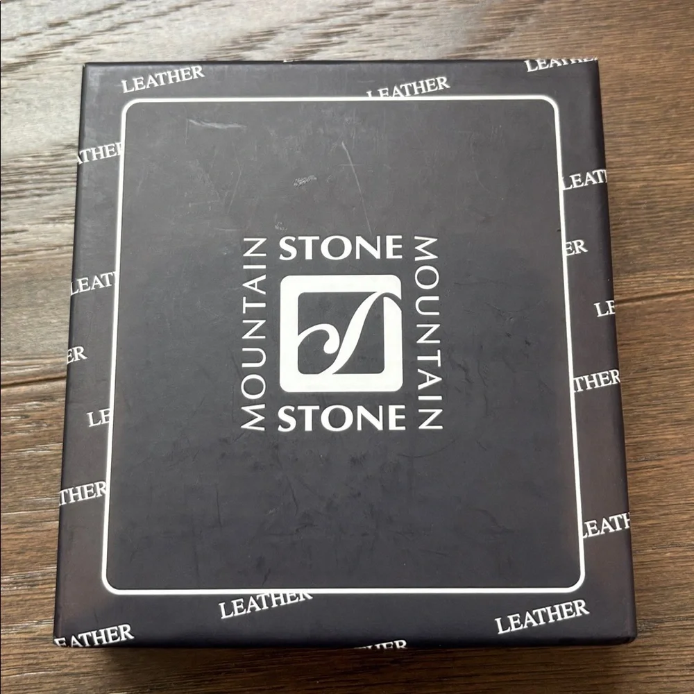 Stone Mountain Genuine Leather pass case,RFID protection,12 Card,2 bill slot,ID